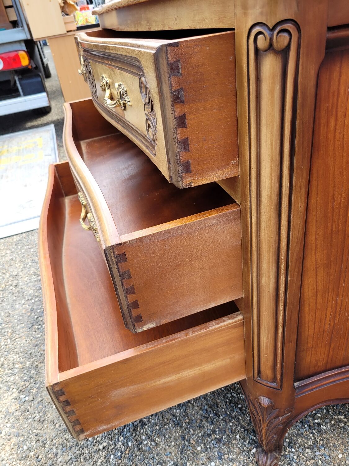 Commode trois tiroirs