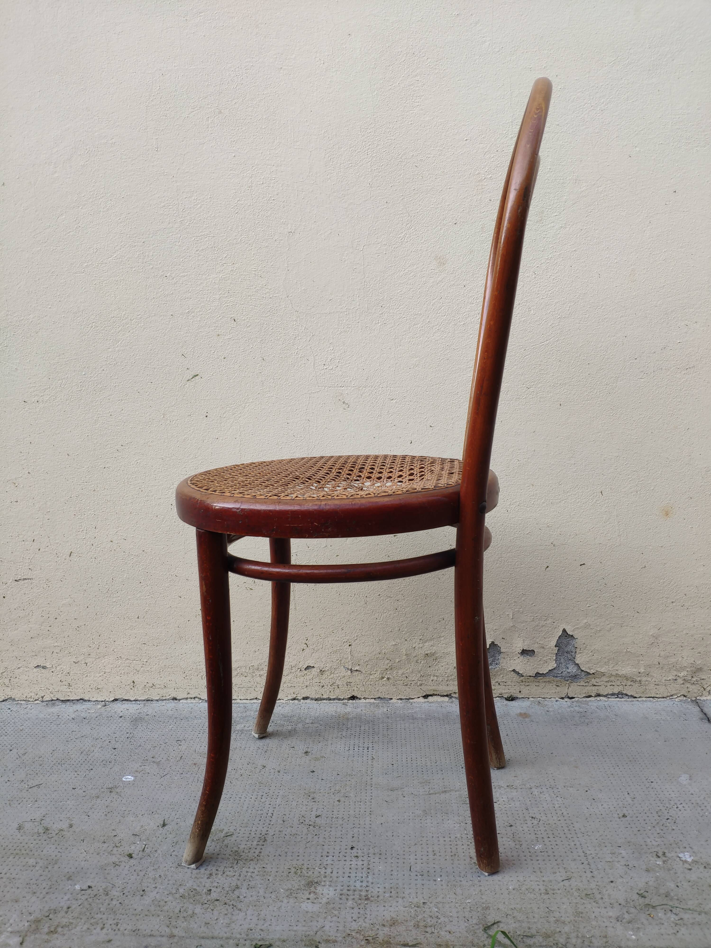 Pair of chairs Thonet n.  14 from 1861-1865, marked with a 1A label and a sun print