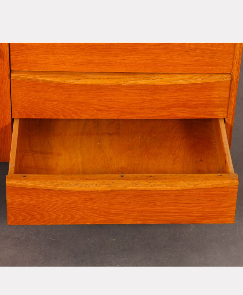 Czech vintage dresser edited by Drevozpracujici podnik, 1960