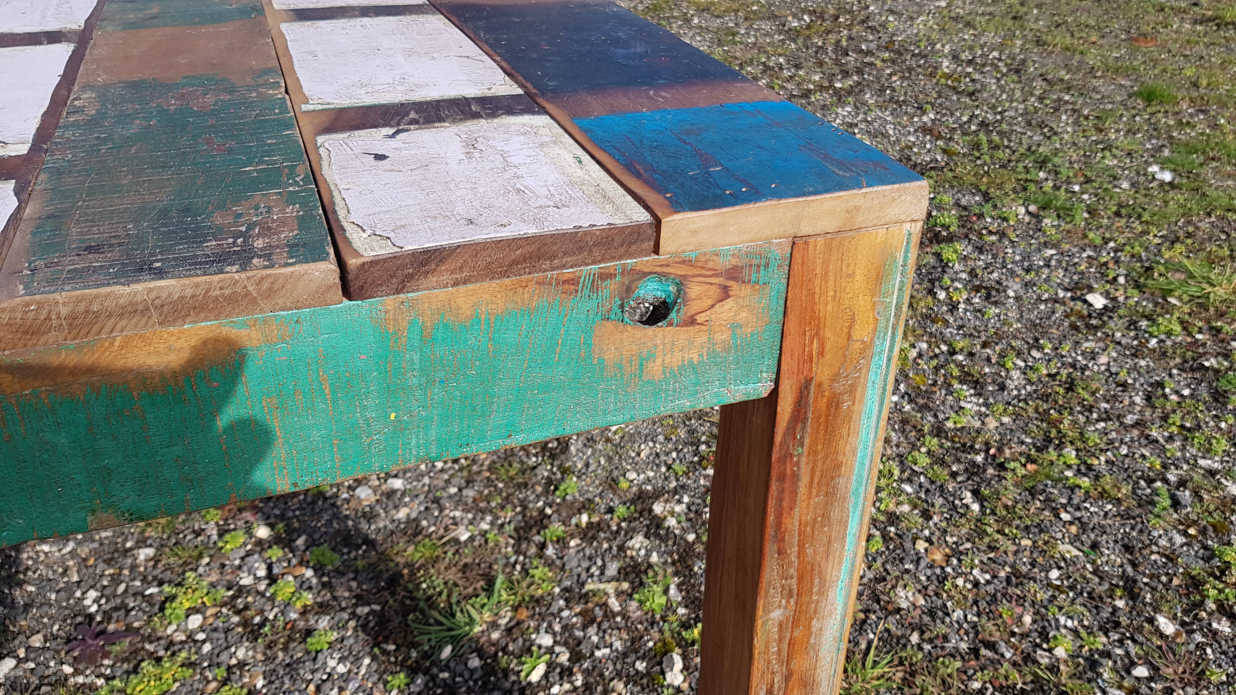 Table à manger carré en teck polychromé