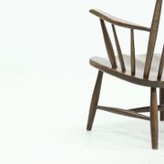 Fauteuil scandinave à dossier fuseau années 1960