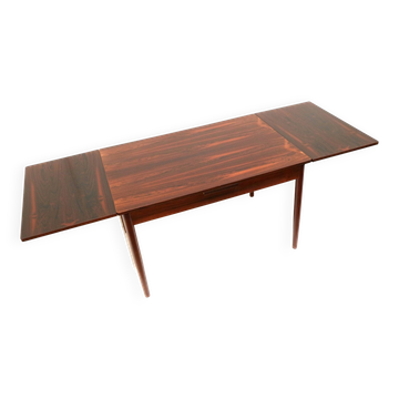 Vintage extendable rosewood dining table made in the 60s