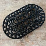 Black cast iron trivets