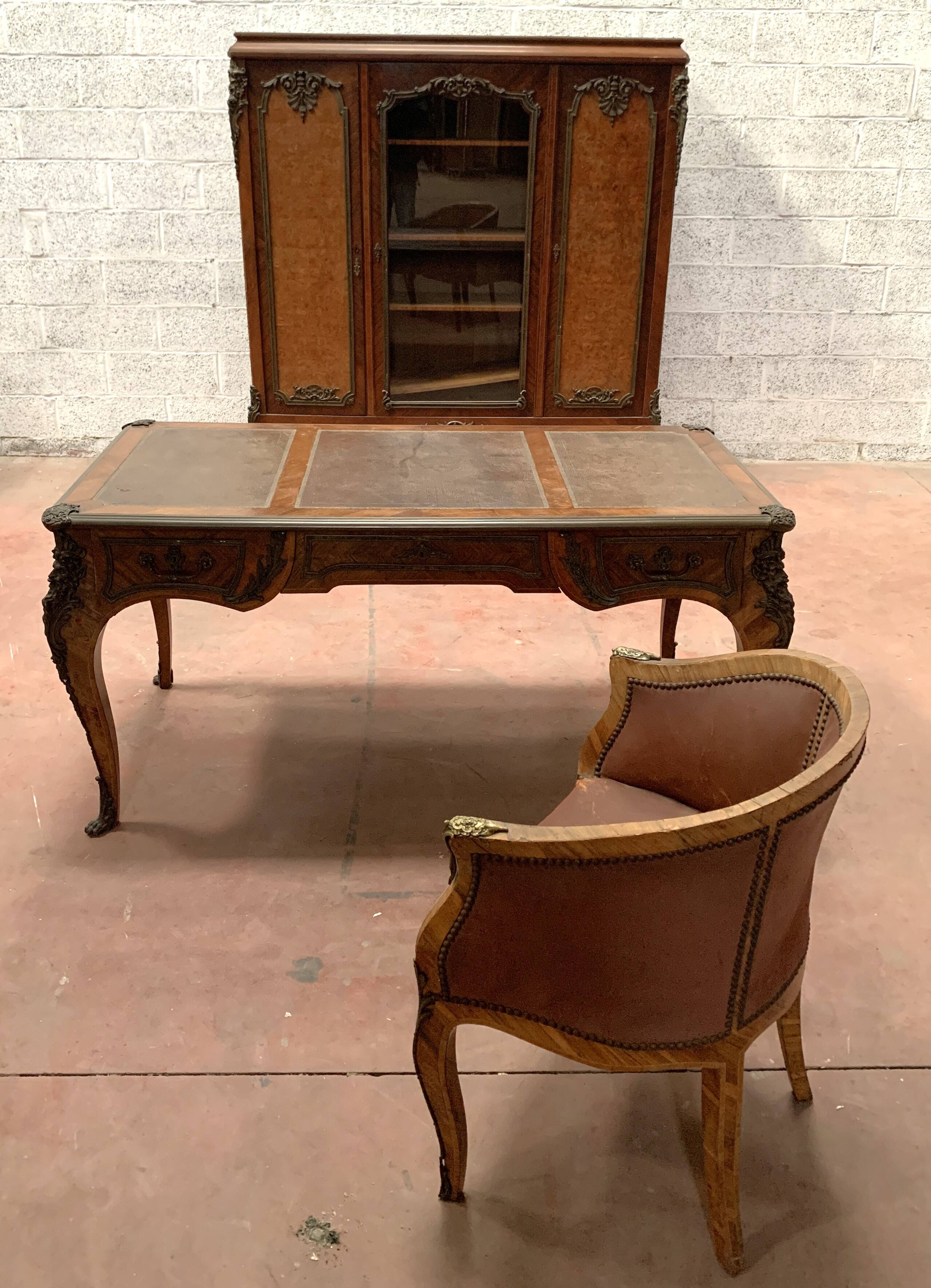 Louis XV style desk set in mahogany and burr walnut