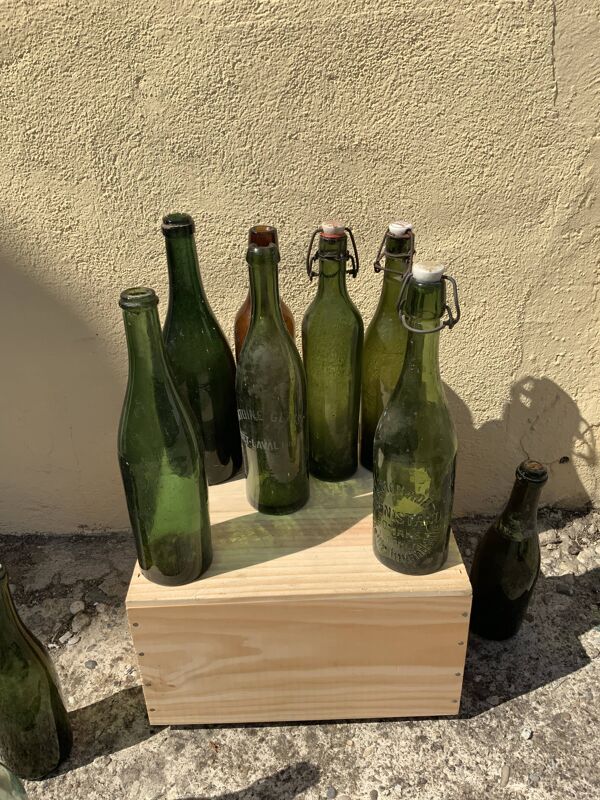 Lot 10 bouteilles anciennes en verre soufflé déco bistro bar vin limonade biere