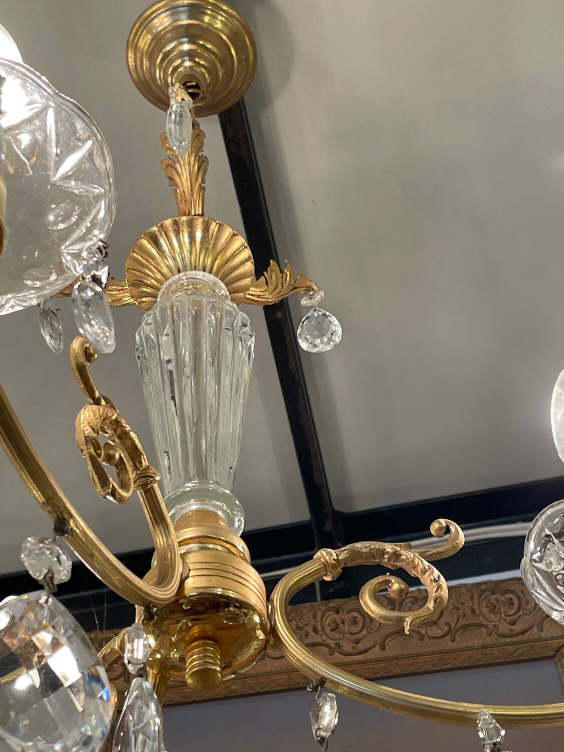 Three-light crystal chandelier