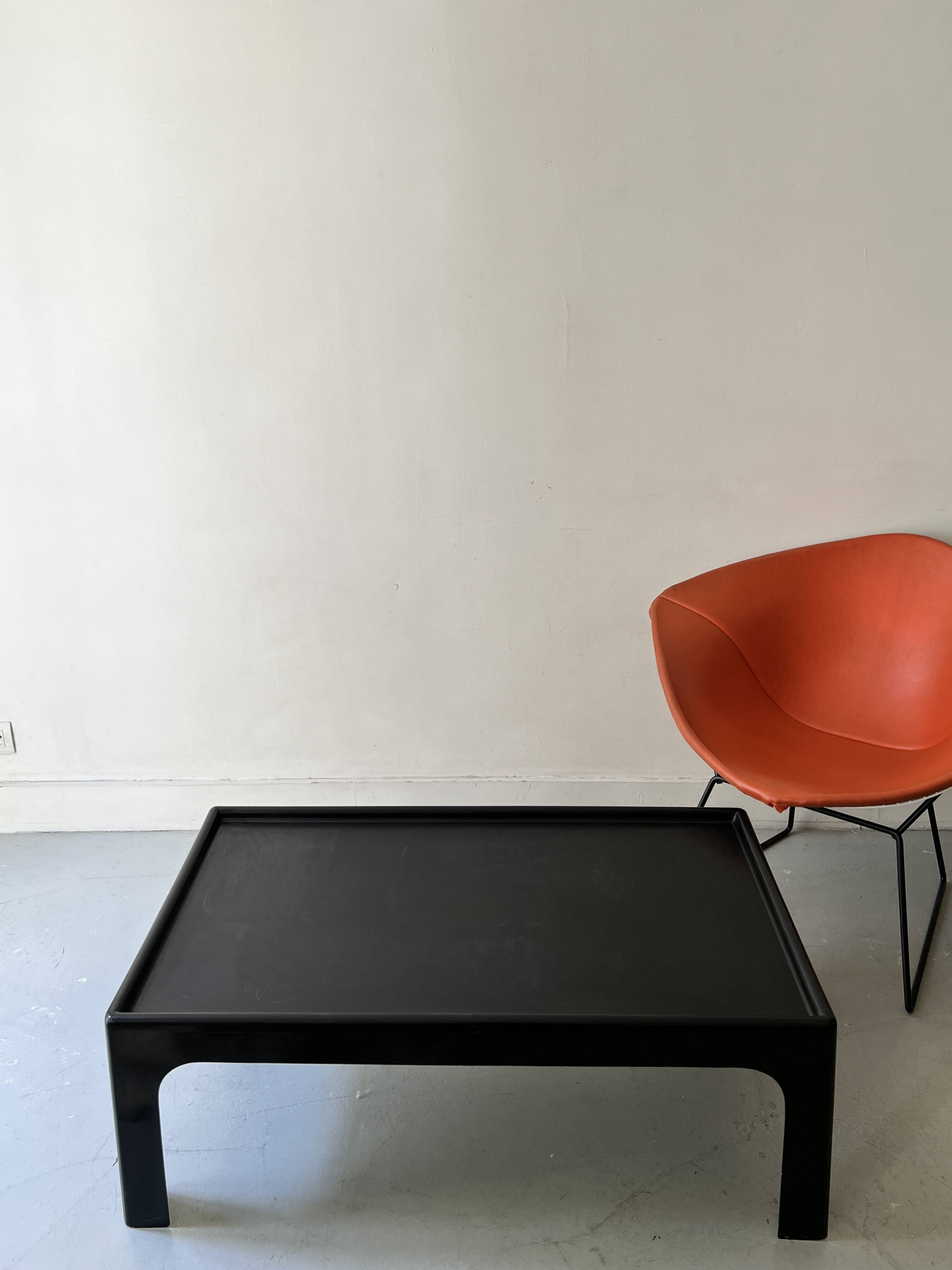 Space Age coffee table in black fiberglass, 1970s design