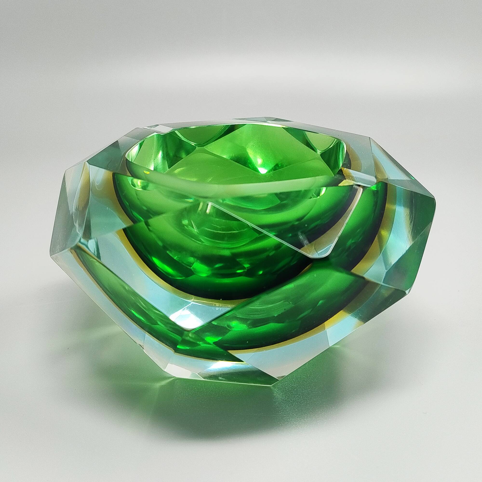 1960s Stunning large green and yellow ashtray/bowl/catchall by Flavio Poli for Seguso