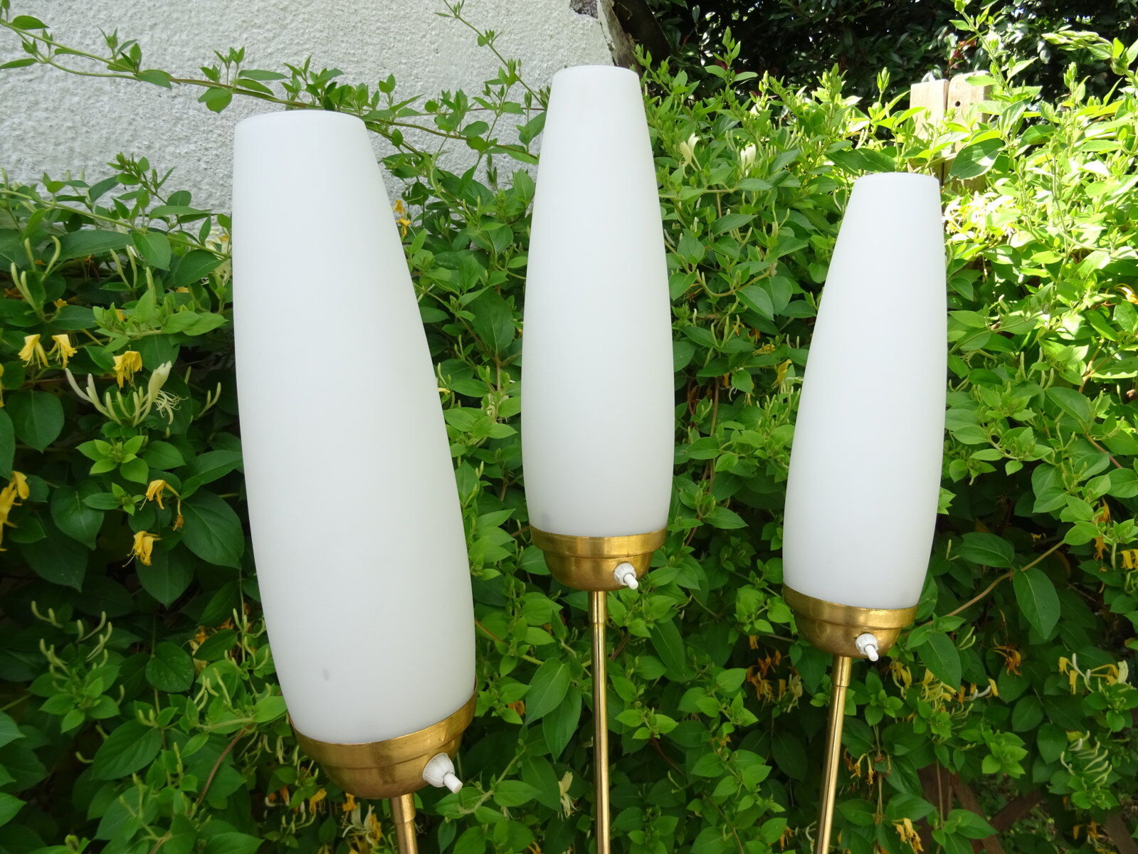 Opalines design lamppost