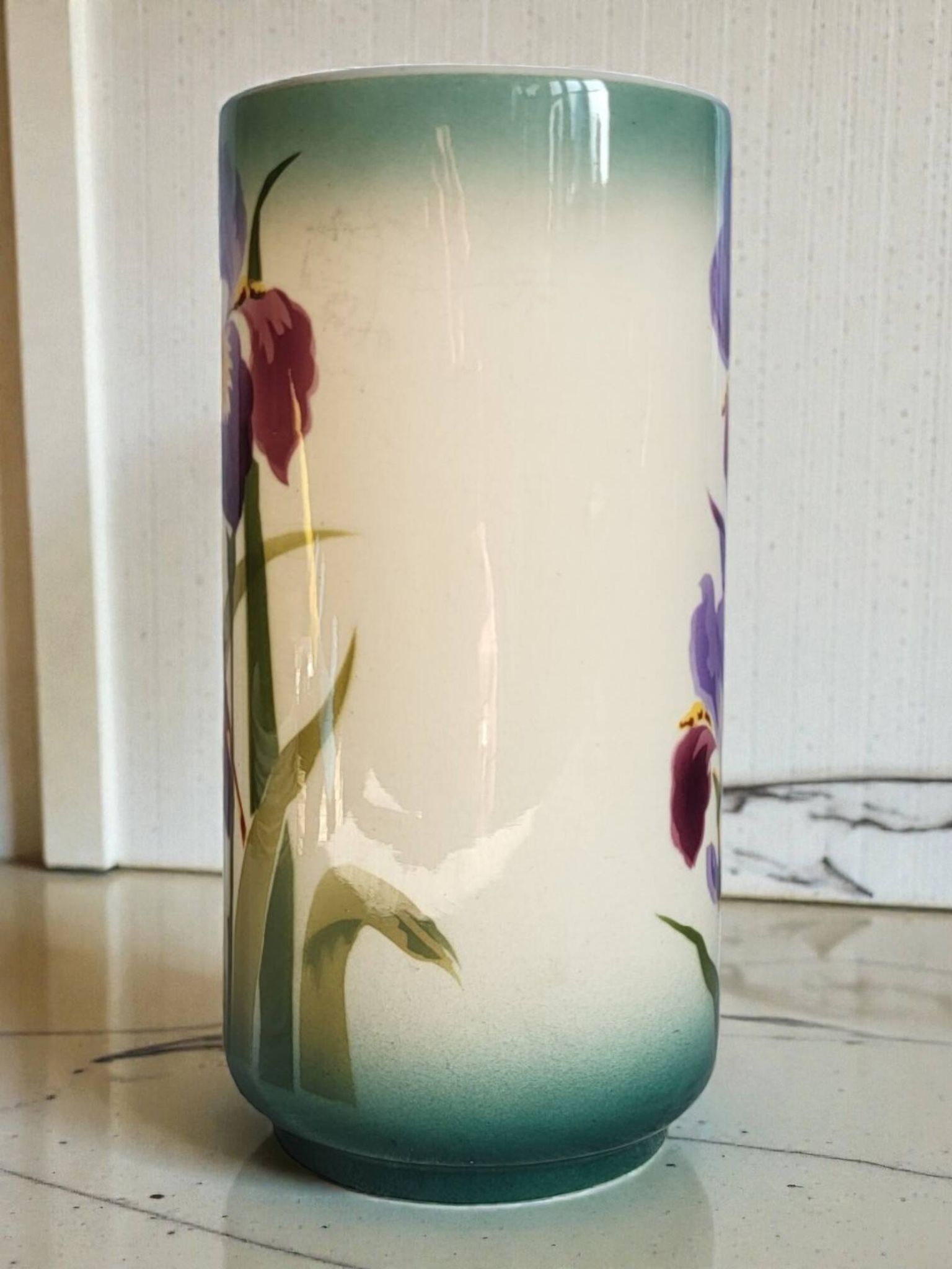 Art Nouveau vase in earthenware from Choisy le Roi