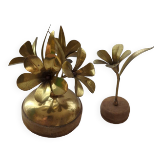 Vintage brass flowers