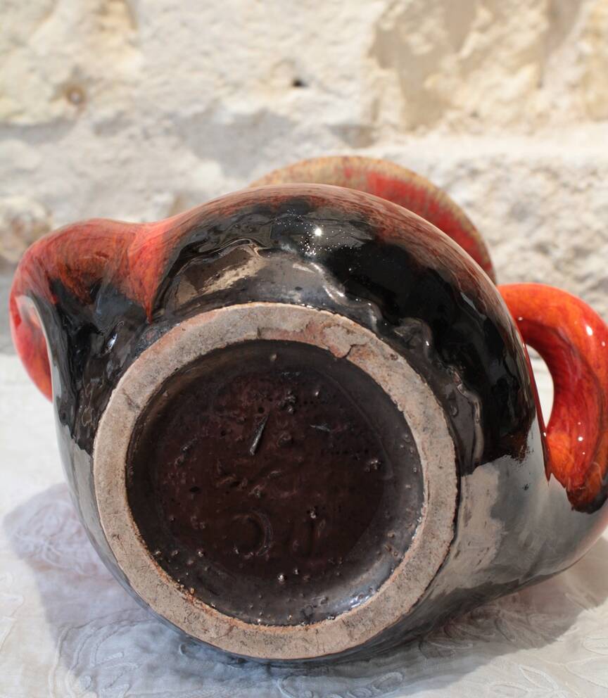 Saint-Paul-de-Vence red flamed earthenware vase circa 1970