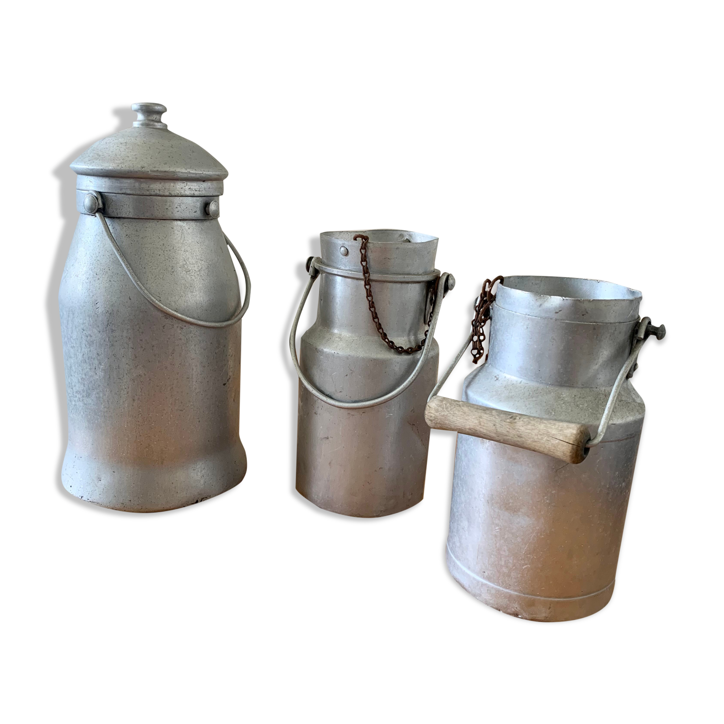 Milk pots