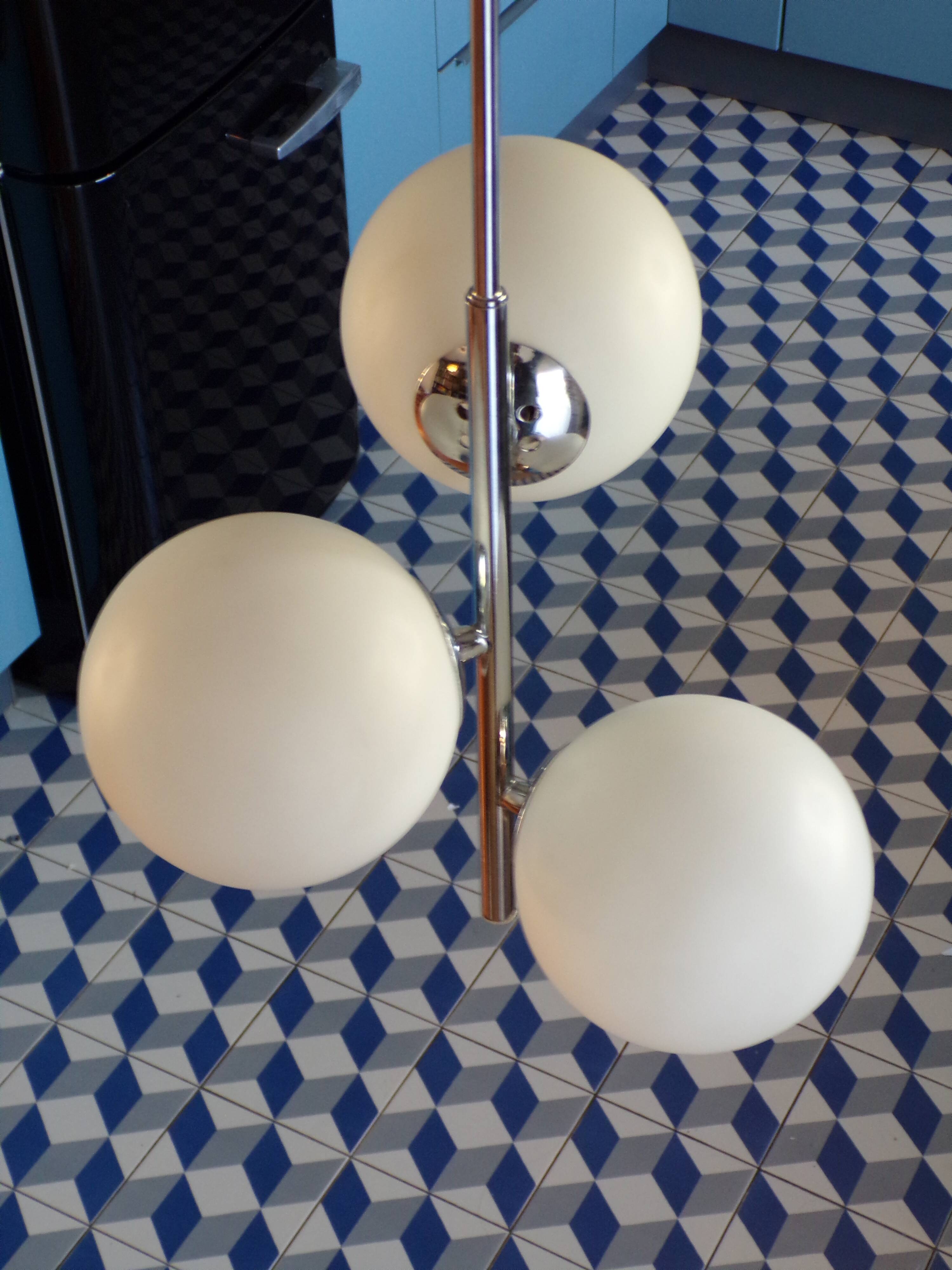 Italian 1970 3-light pendant light