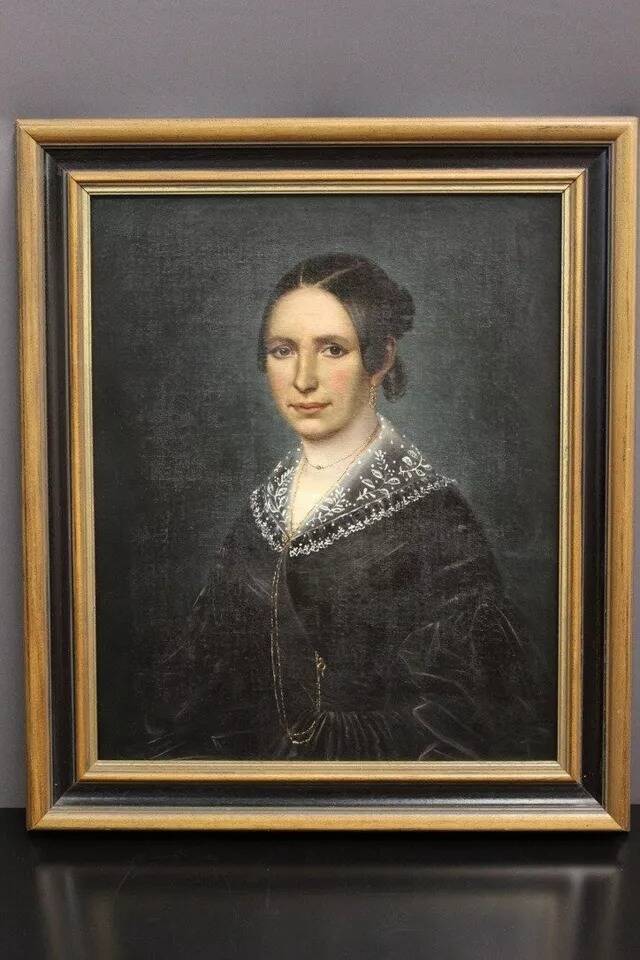 Vintage Portrait Painting of Lady