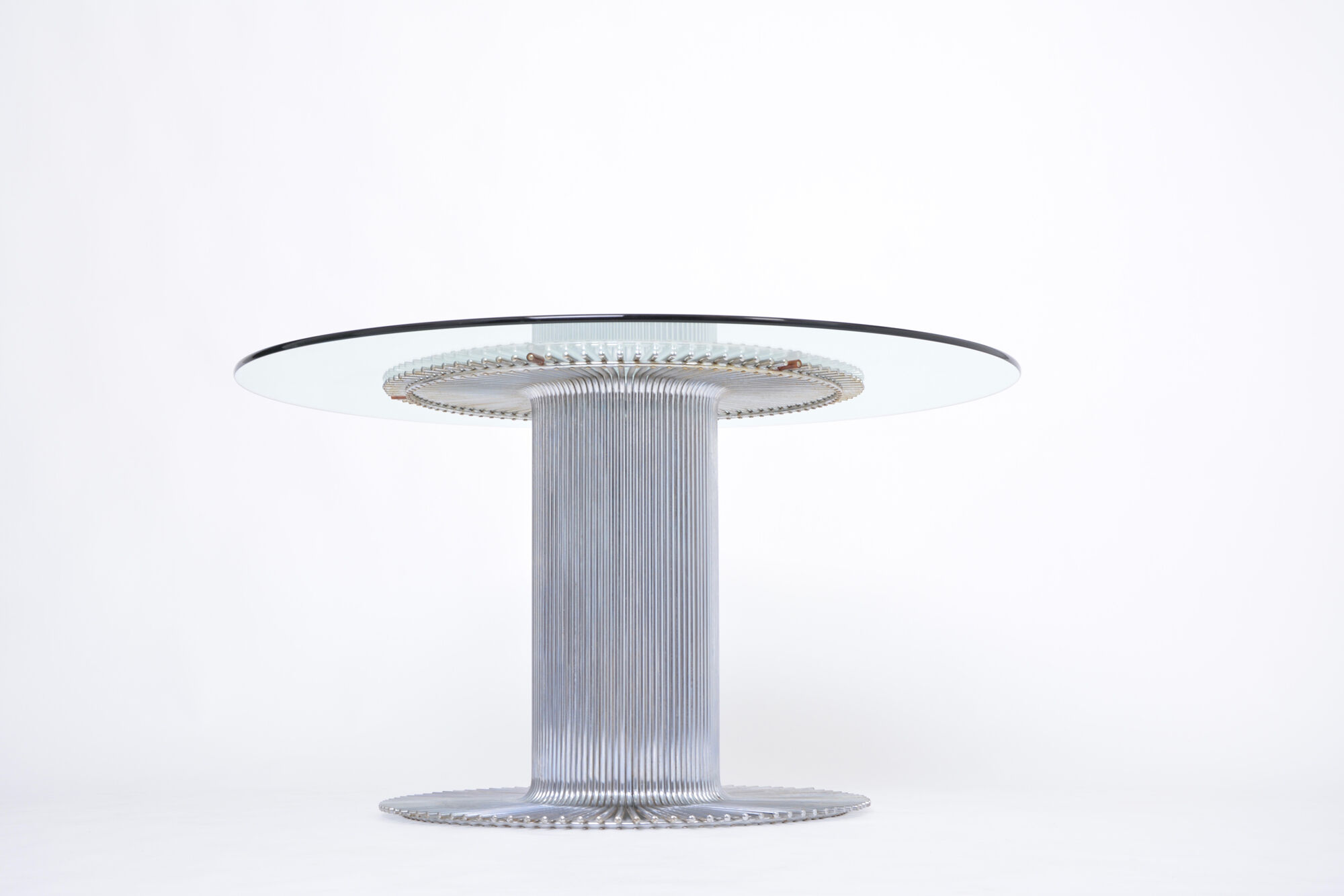 Table à manger italienne en métal chromé et verre