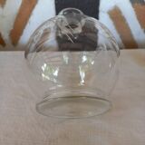 Round carafe in chiseled glass