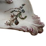 Gravy boat with its Luneville frame