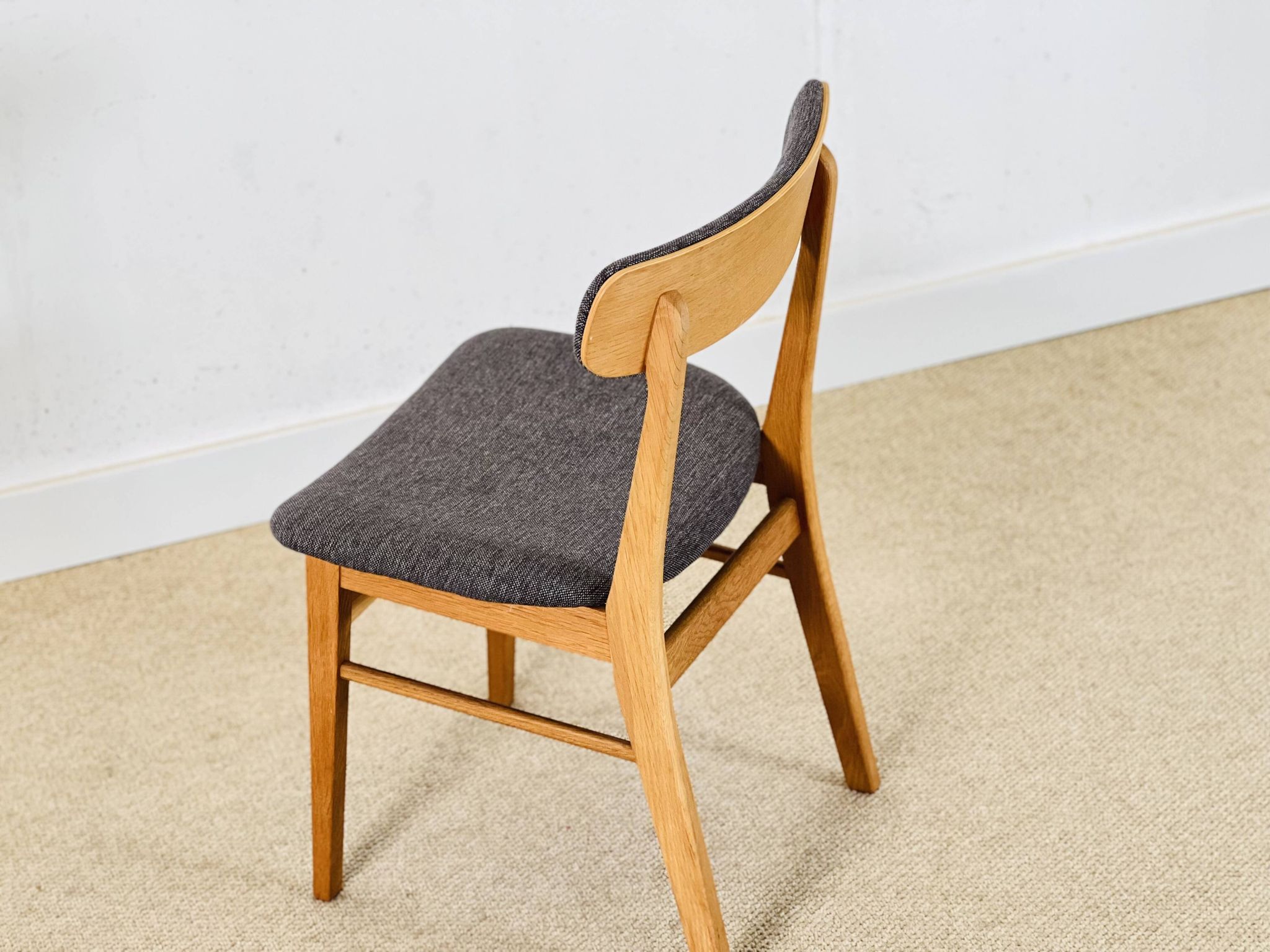 Ensemble de quatre chaises Farstrup danoises en chêne