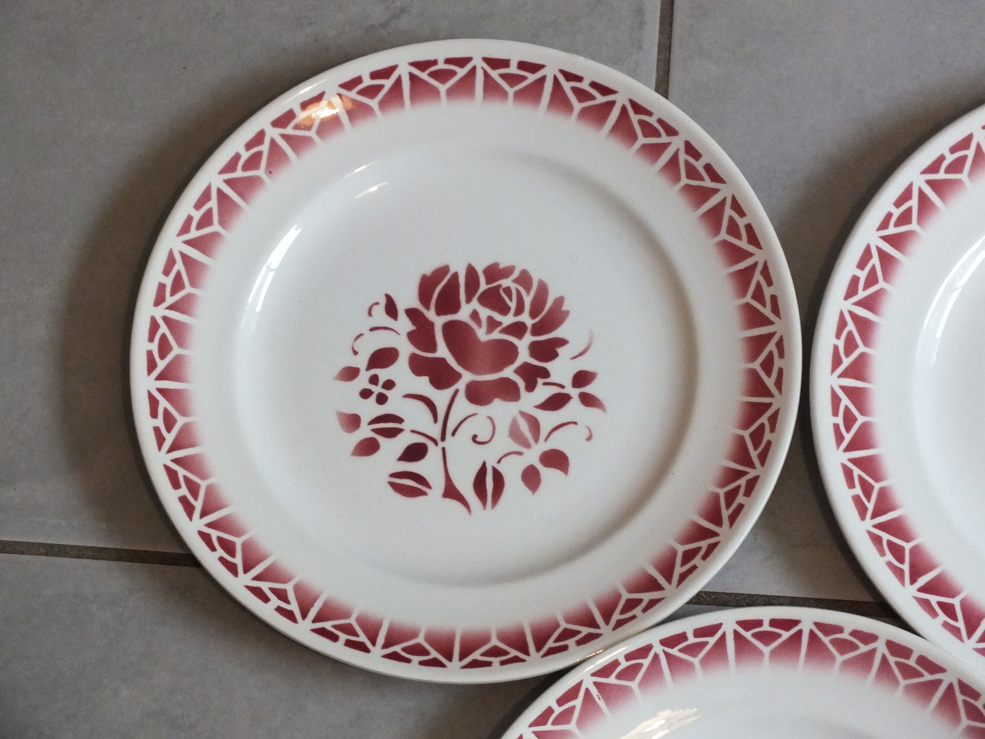 8 dessert plates Céranord St Amand model Nina