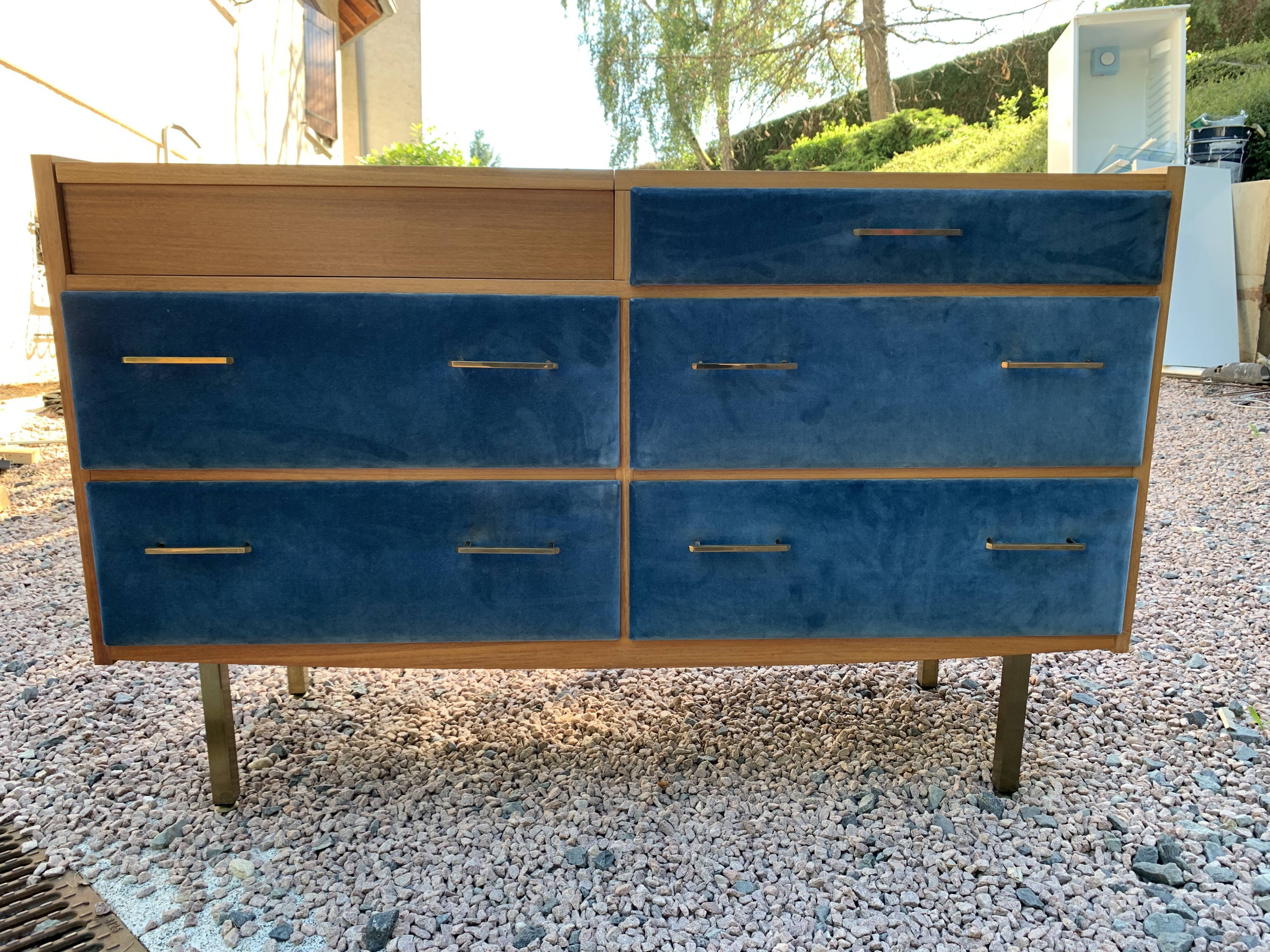 Vintage chest of drawers