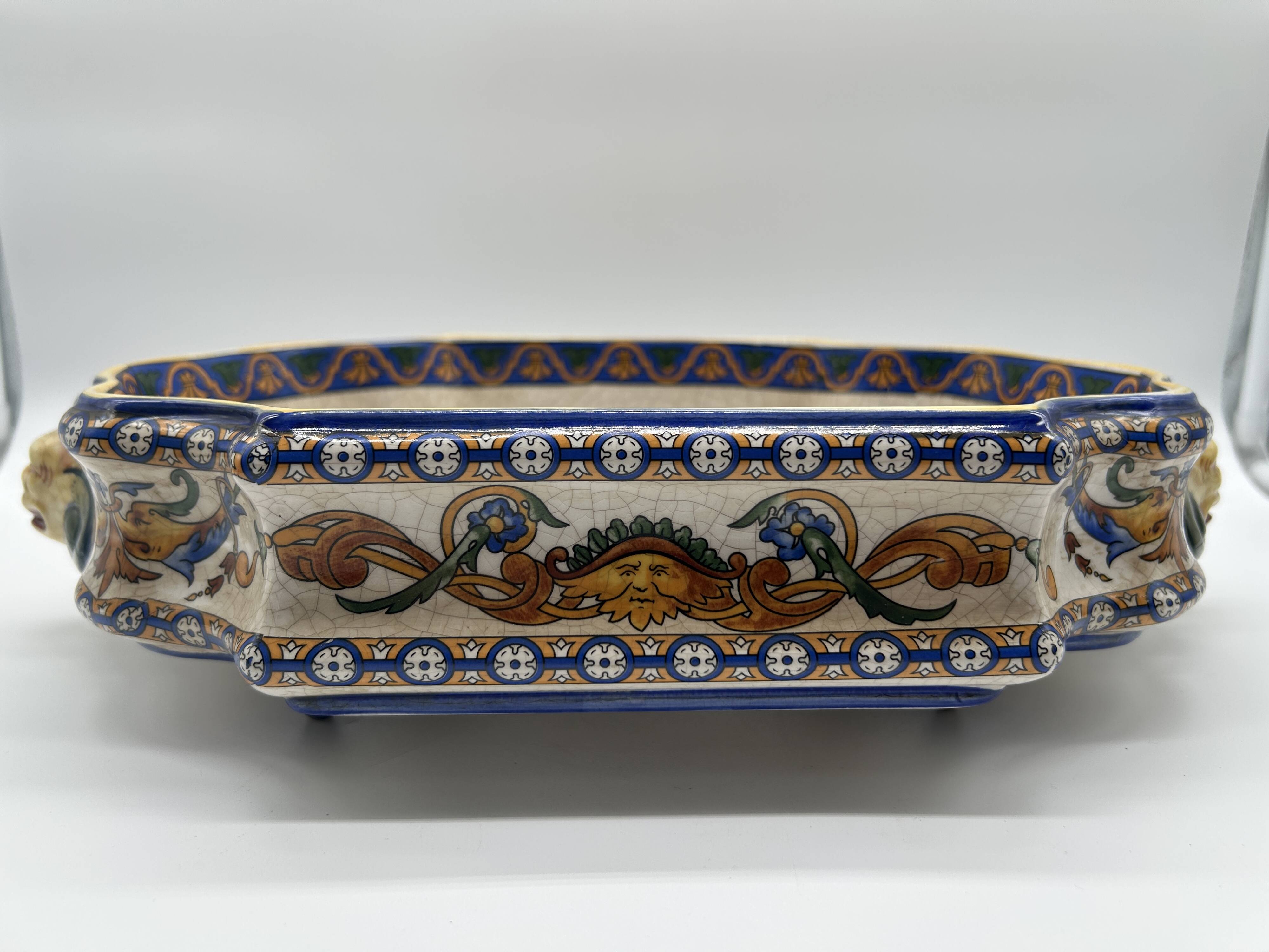 Table centre in earthenware in the style of gien.