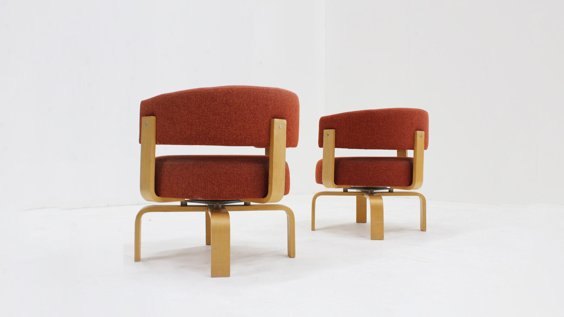 Set Fridene swivel armchairs by Carina Bengs for Ikea