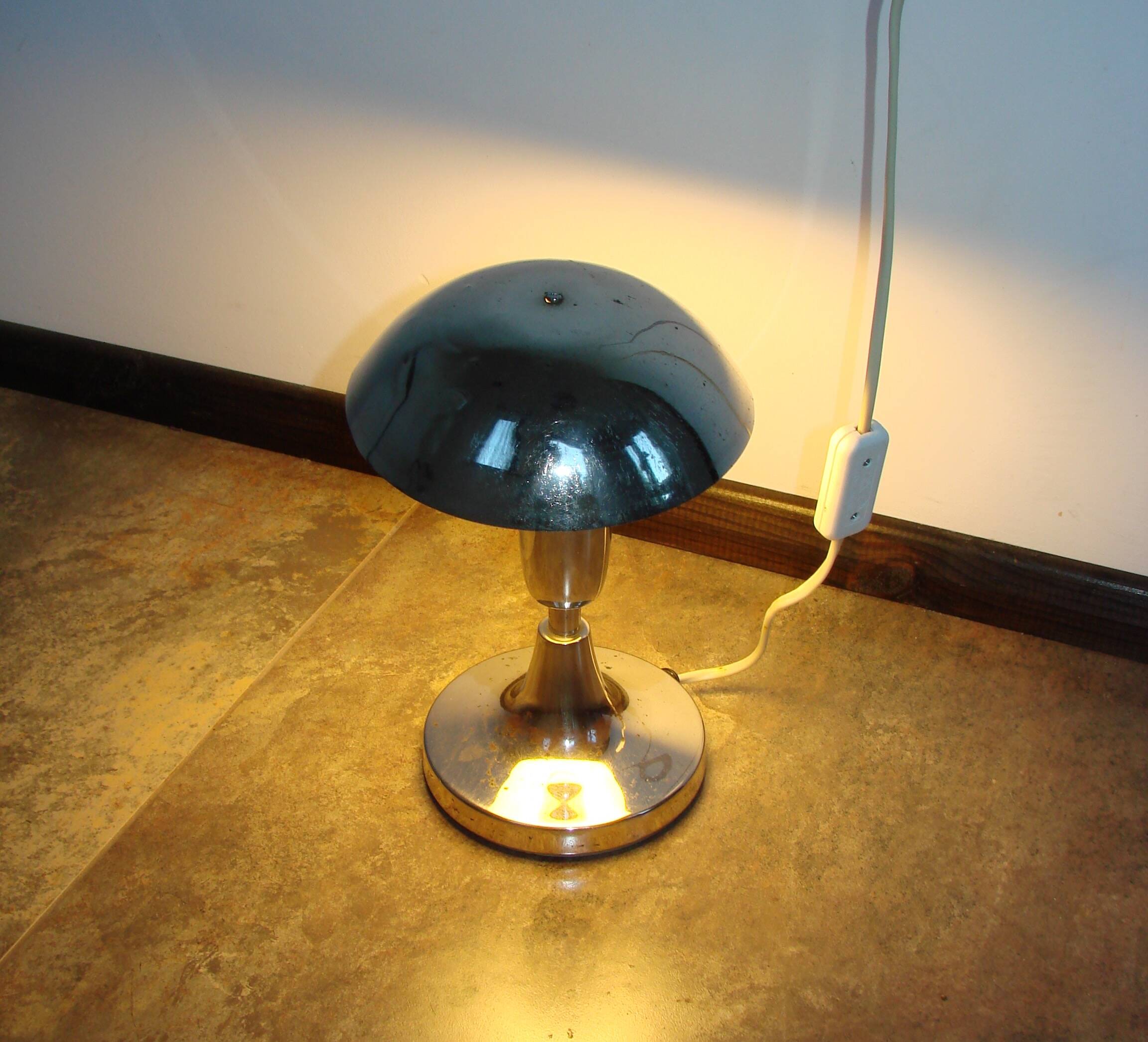 A Polish ‘mushroom’ table lamp from the 1960s.