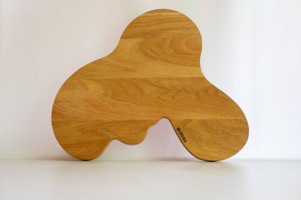 Serving platter in oak by Alvar Aalto for Iittala