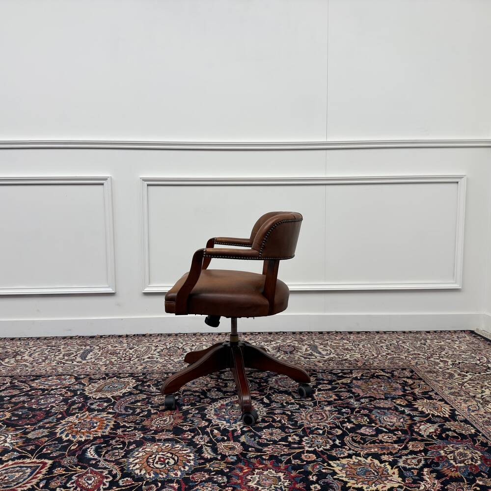 Chaise de bureau Chesterfield Wade en cuir marron