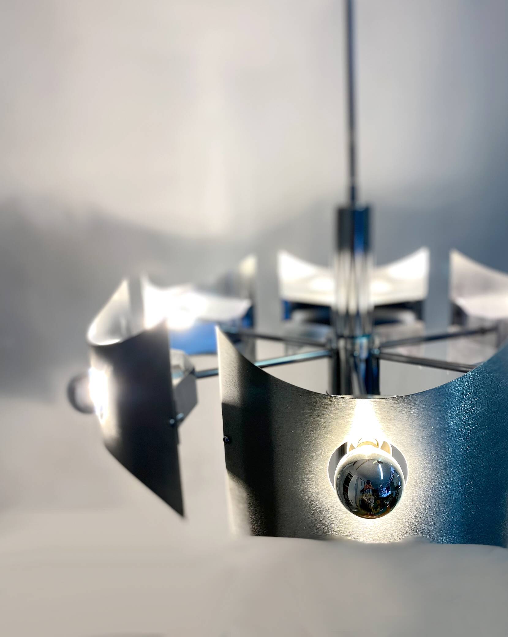 Large Space-Age chandelier from the 60s/70s.