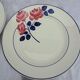 7 assiettes plates en faïence H B C M Hyppolite Boulenger Creil Montereau diam 22 cm Roses rouges