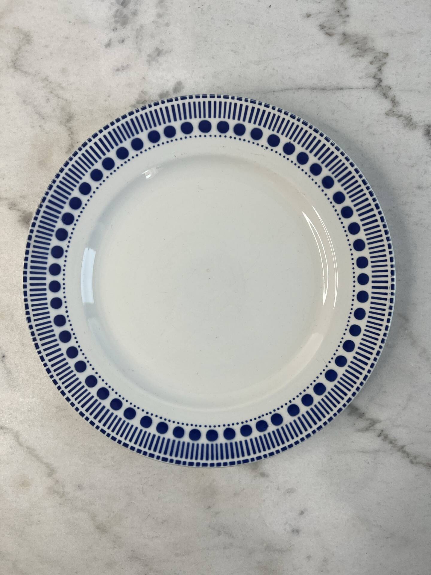 Presentation plate Sarreguemines collection Béatrice 26.5cm