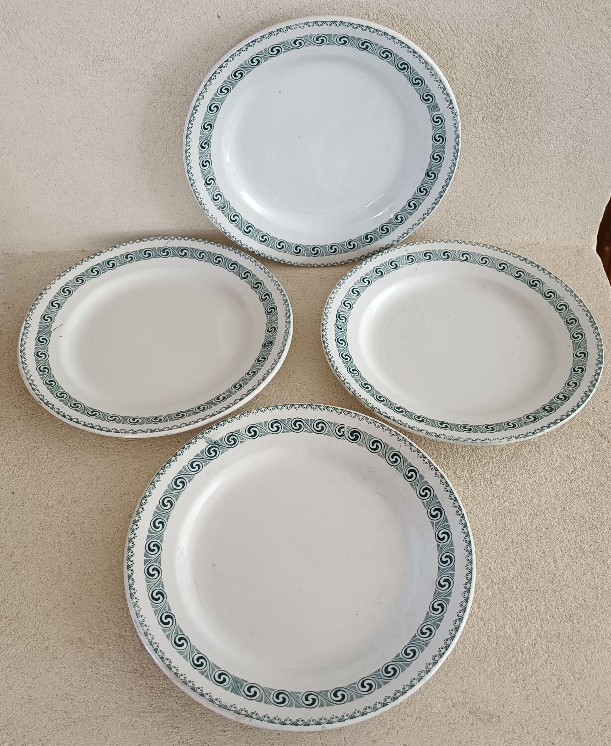 4 plates iron land Moulin des Loups