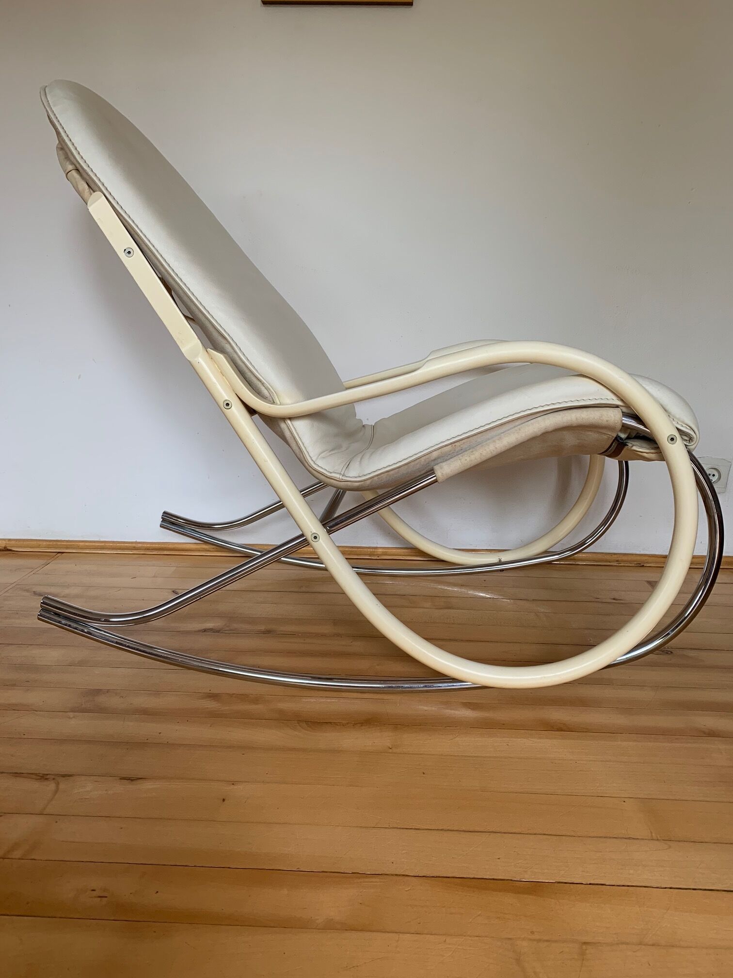 Vintage Swiss rocking chair by Paul Tuttle for Strässle, 1970s