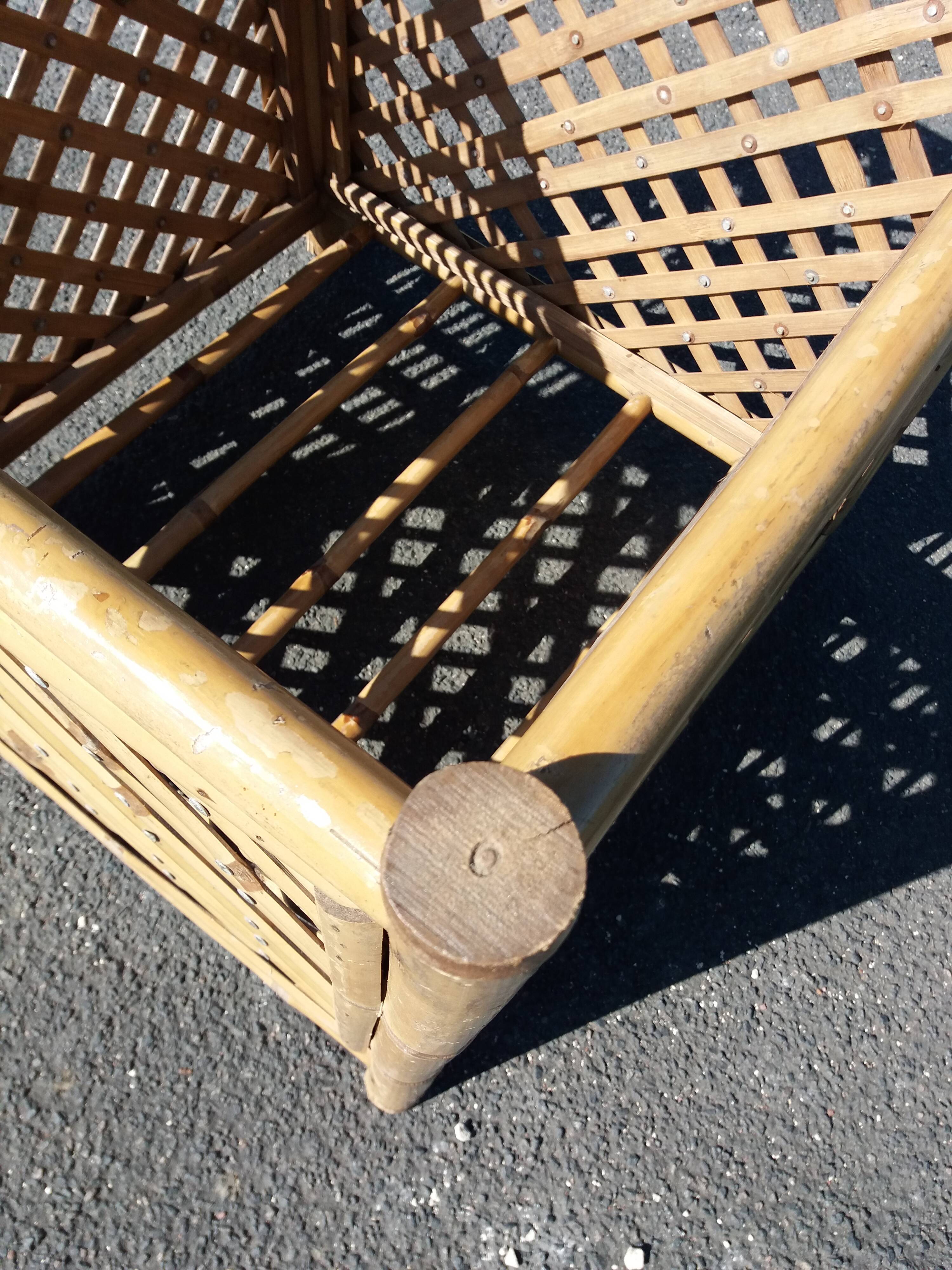 Square pot cover in bamboo