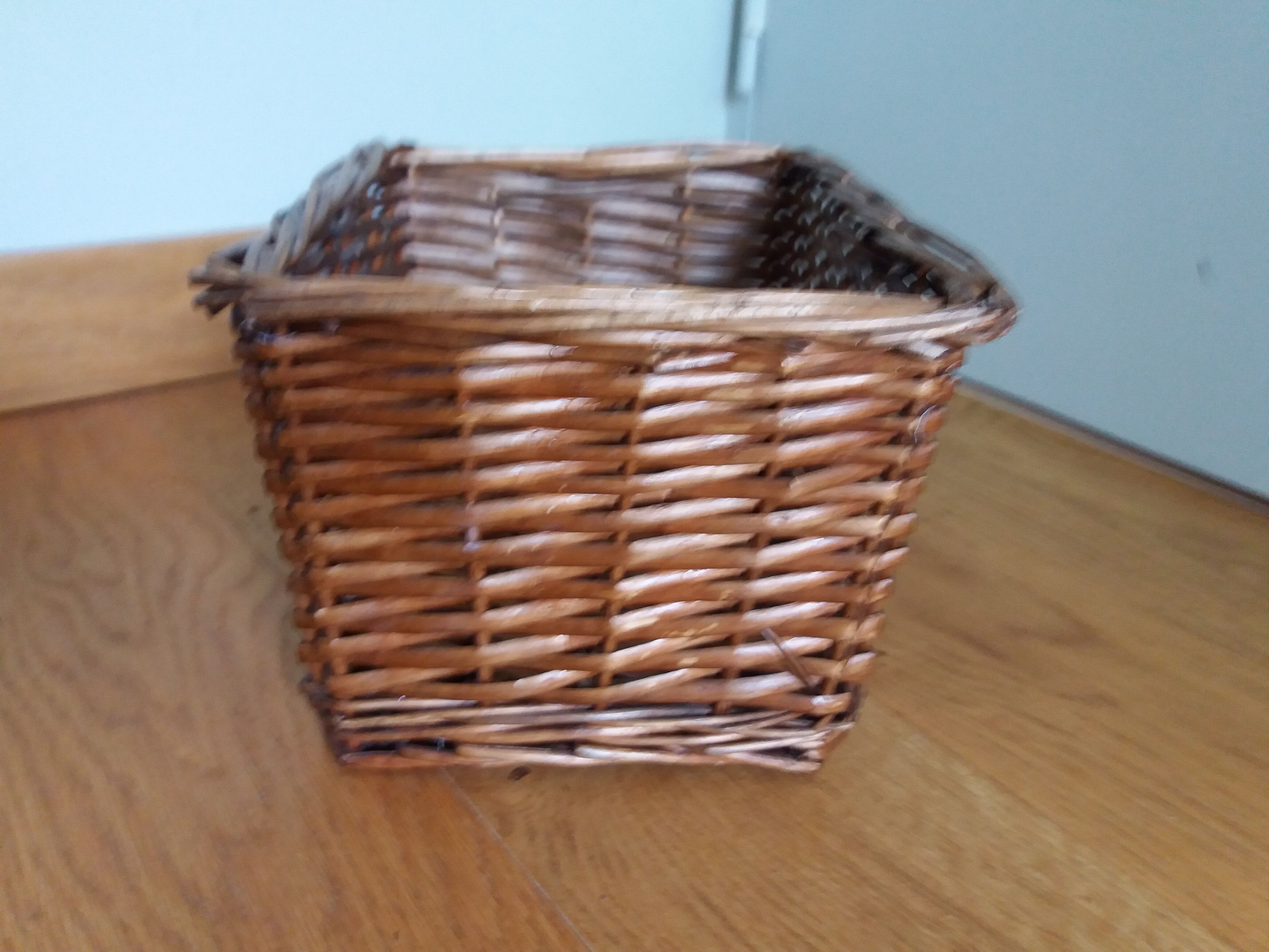 Rectangular wicker basket