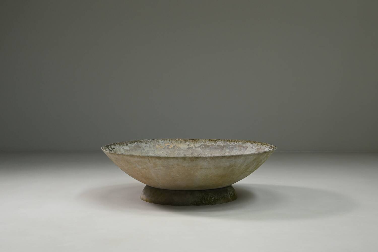 Grand pot de fleurs vintage par Willy Guhl pour Eternit, années 1950, Suisse.