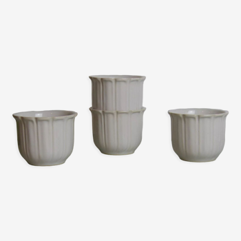 Set of 4 white ceramic cups