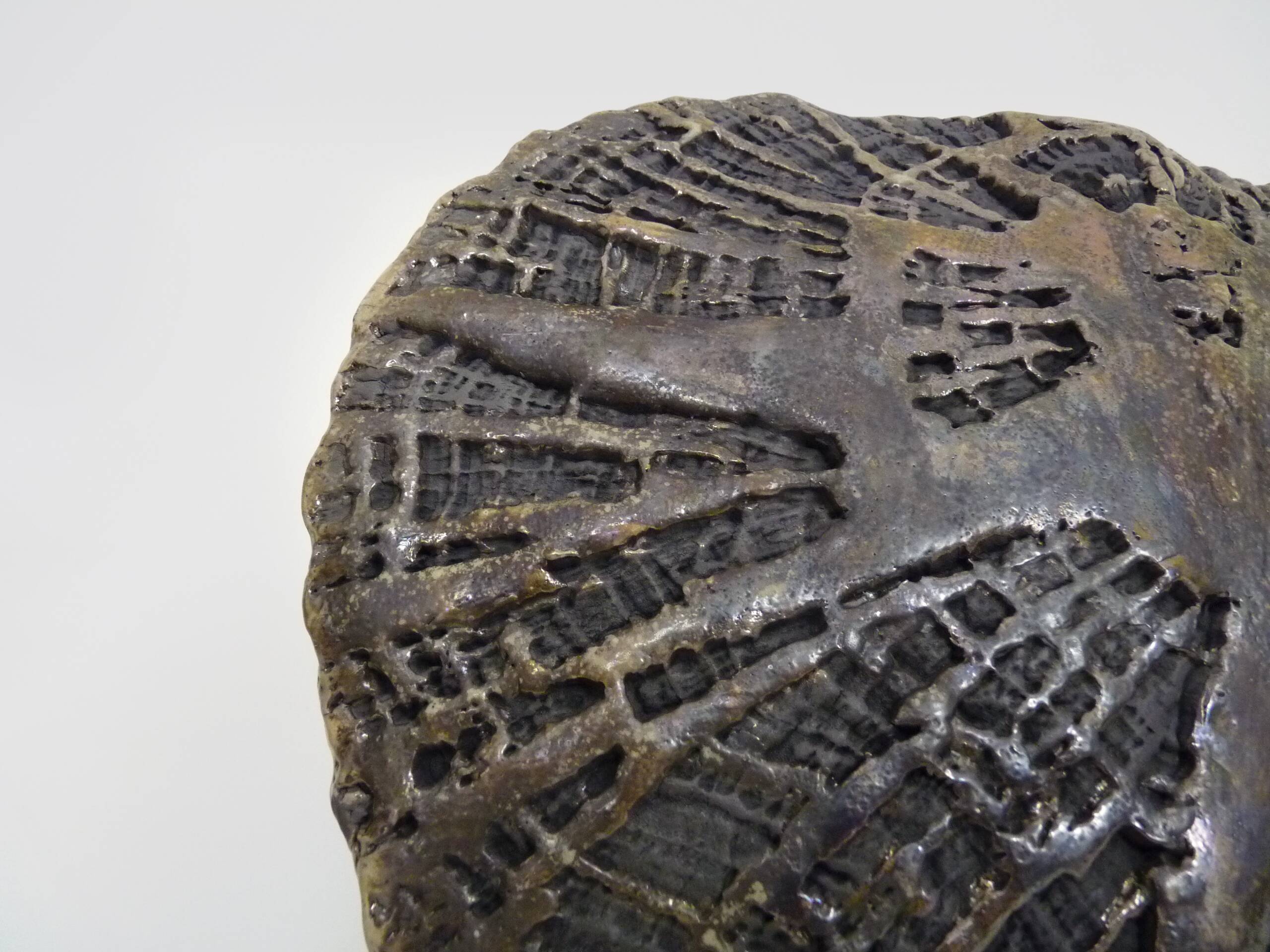 Large vintage ceramic heart-shaped vase signed 80s 35X38 cm