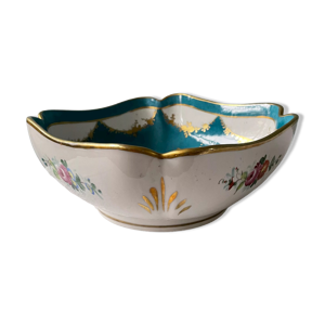 Saladier en porcelaine de Sèvres