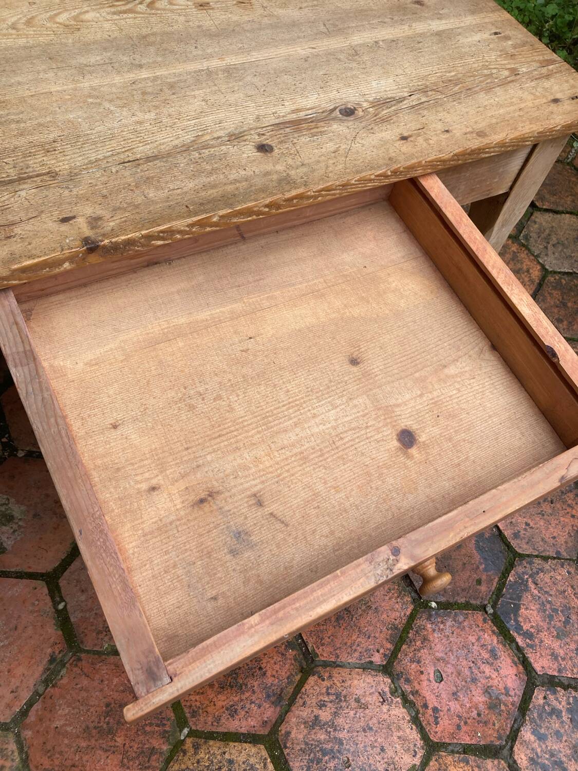 Vintage farmhouse coffee table