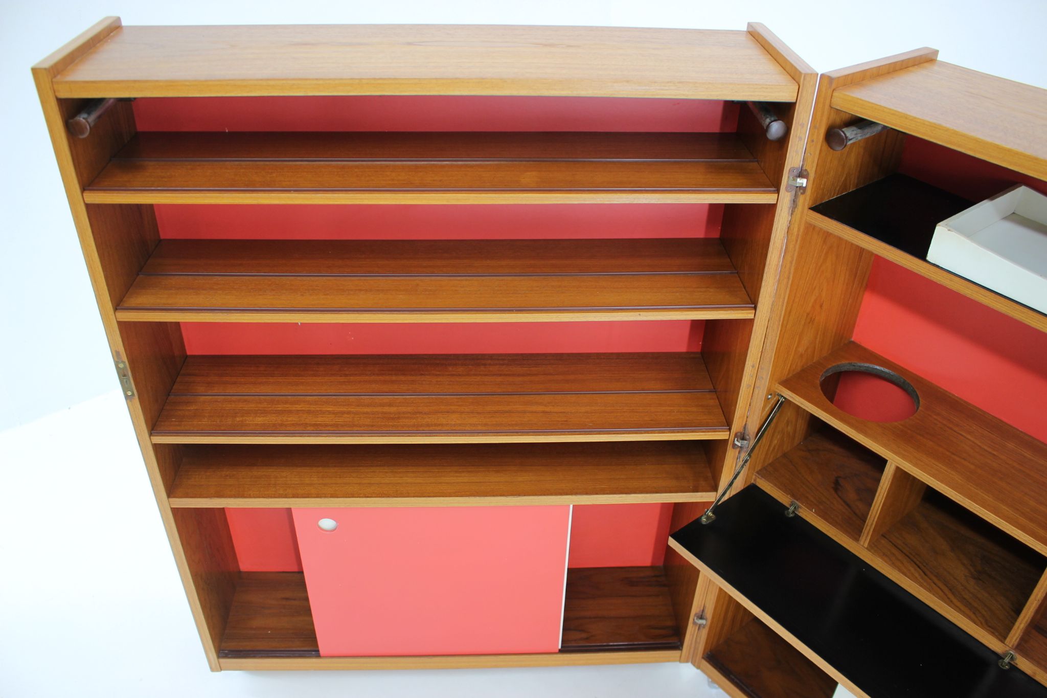 Meuble bar de Johannes Andersen, Danemark, 1960