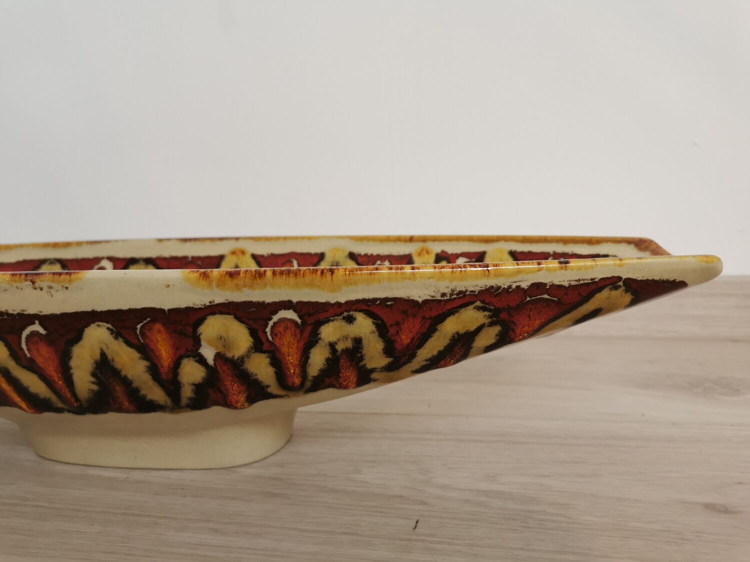 Long ceramic bowl, Saint Clément