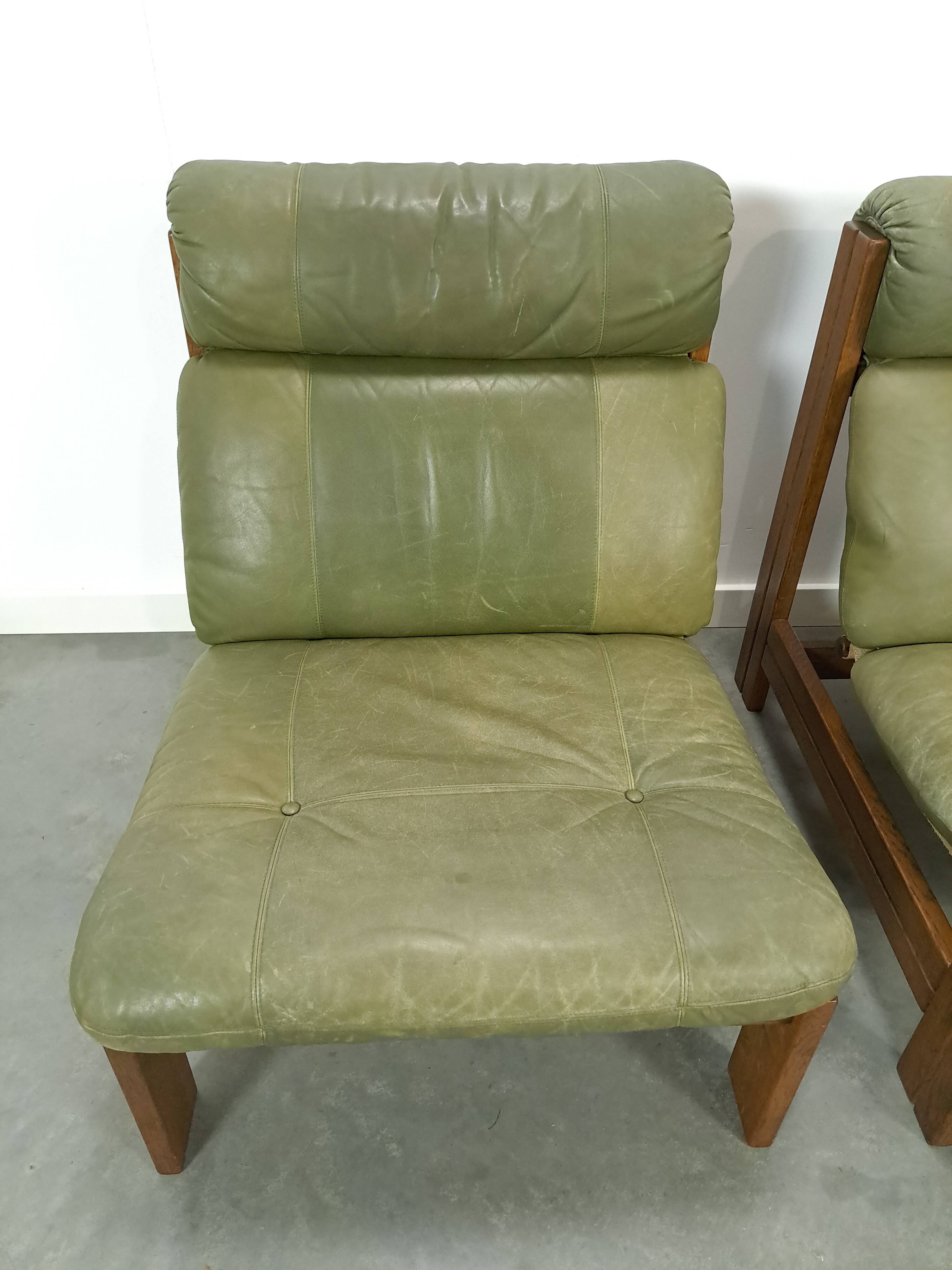Green leather and oak wood armchair