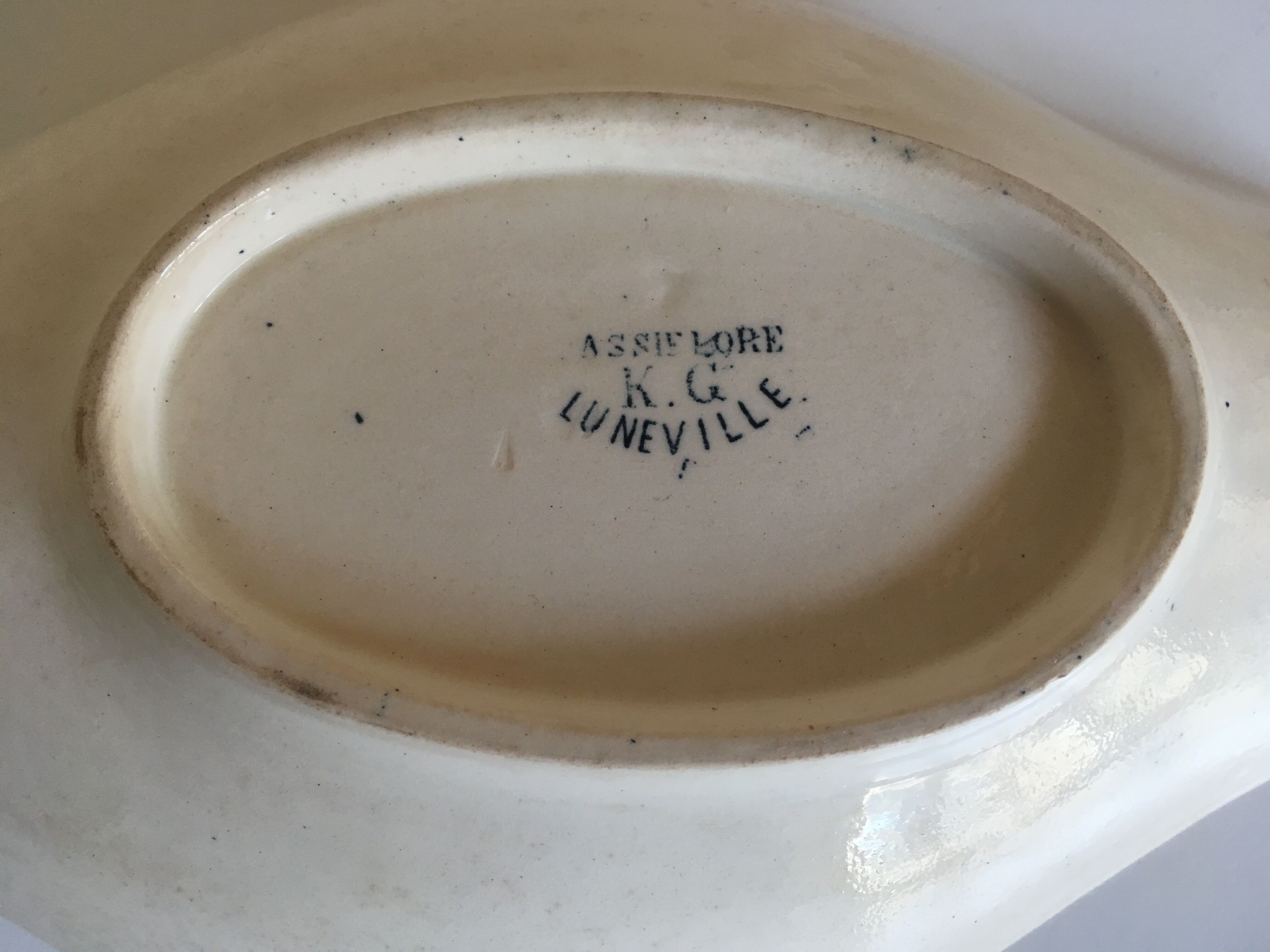 Dish ravier of Lunéville KG decorates Passiflore flowers late 19th