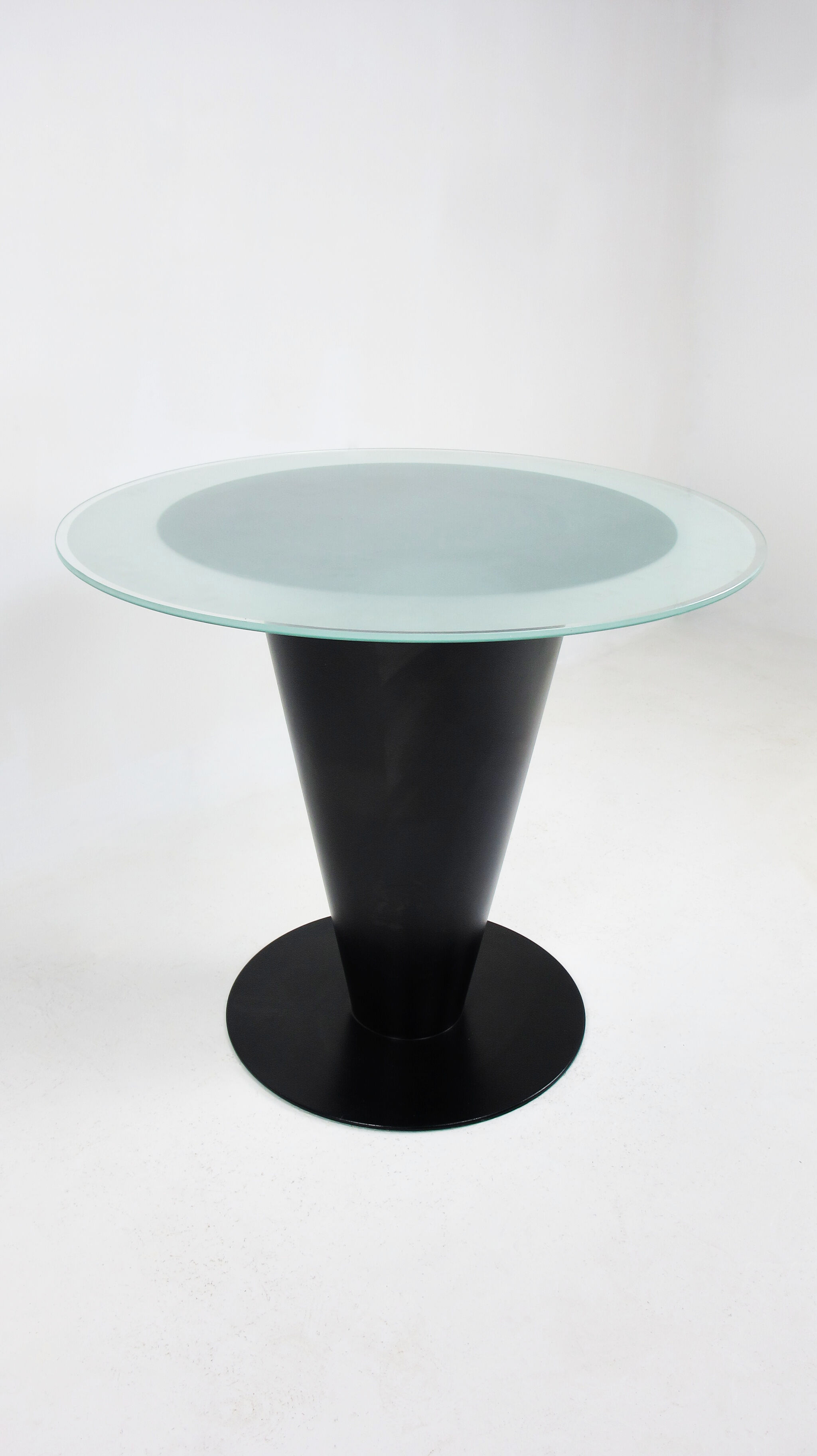 Side table, Guerdon, Joe d'Urso