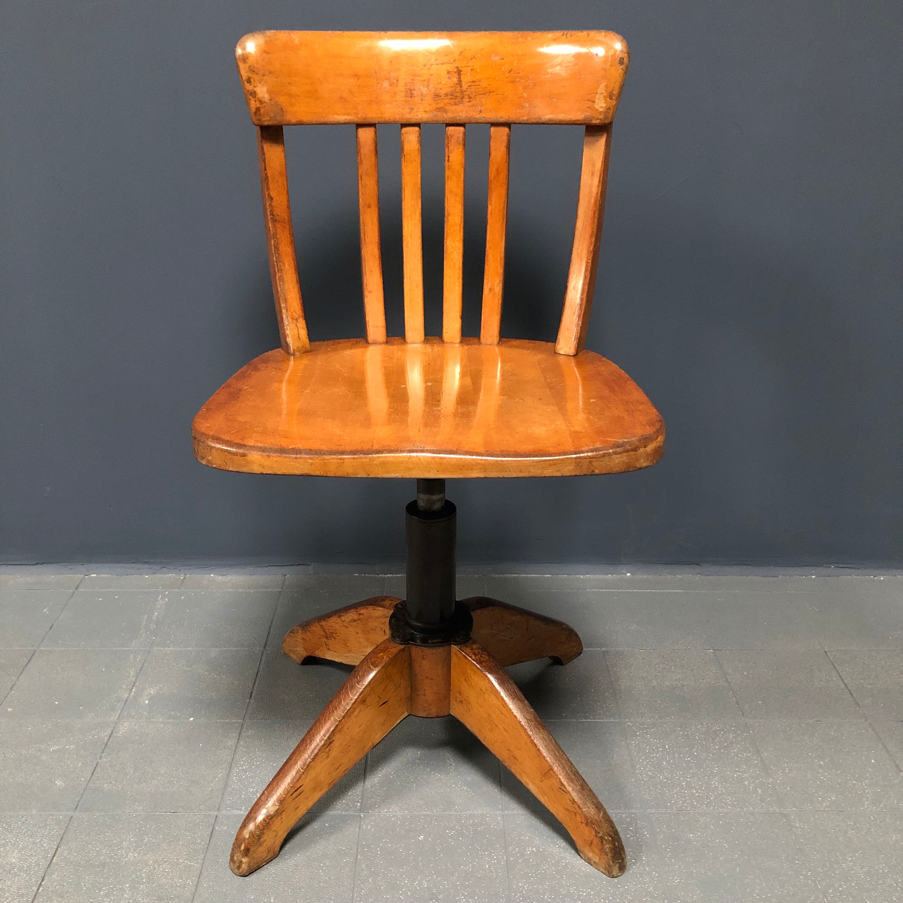 Chaise de bureau hêtre par Albert Stoll années 1940