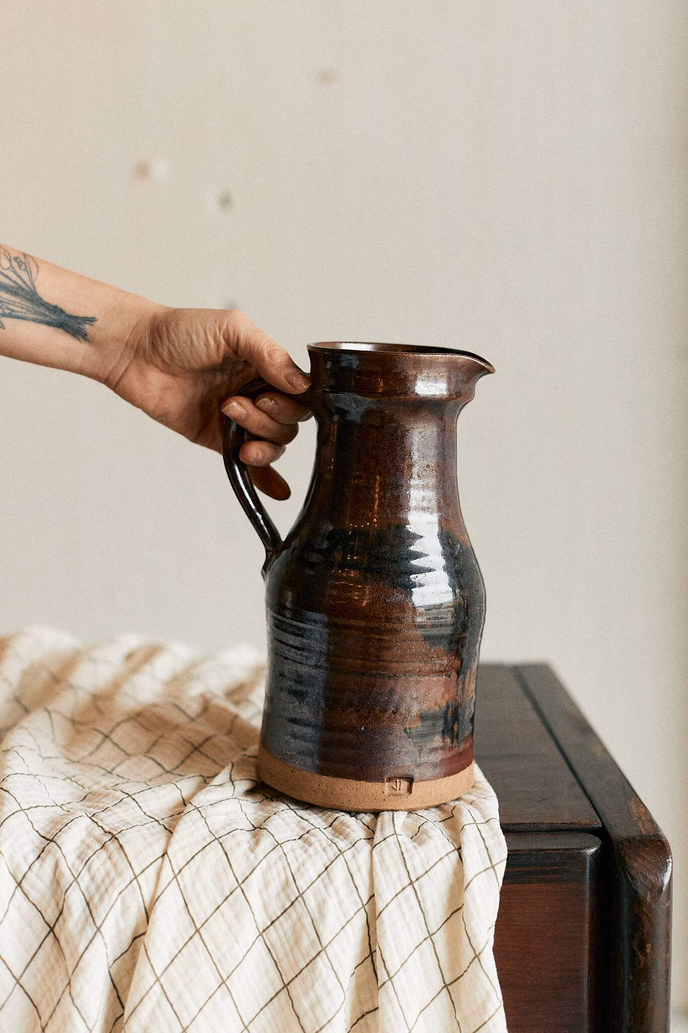 Chocolate jug / vase in stoneware