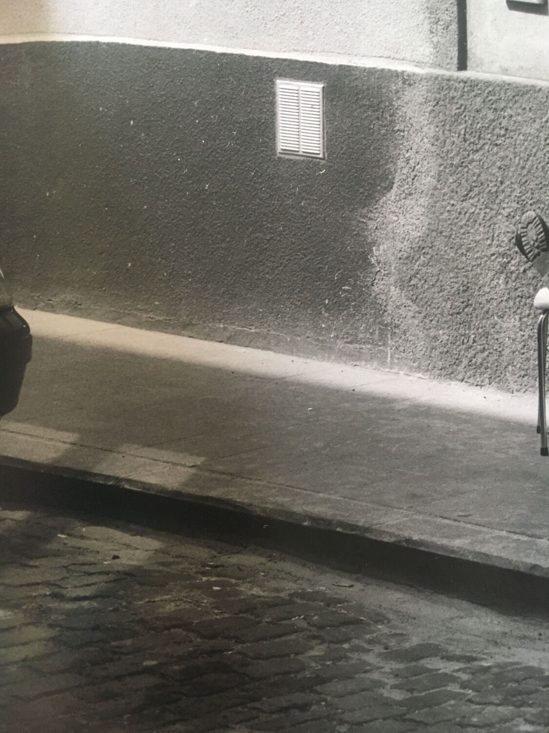 Photographie, jambes d’homme architecture, années 90